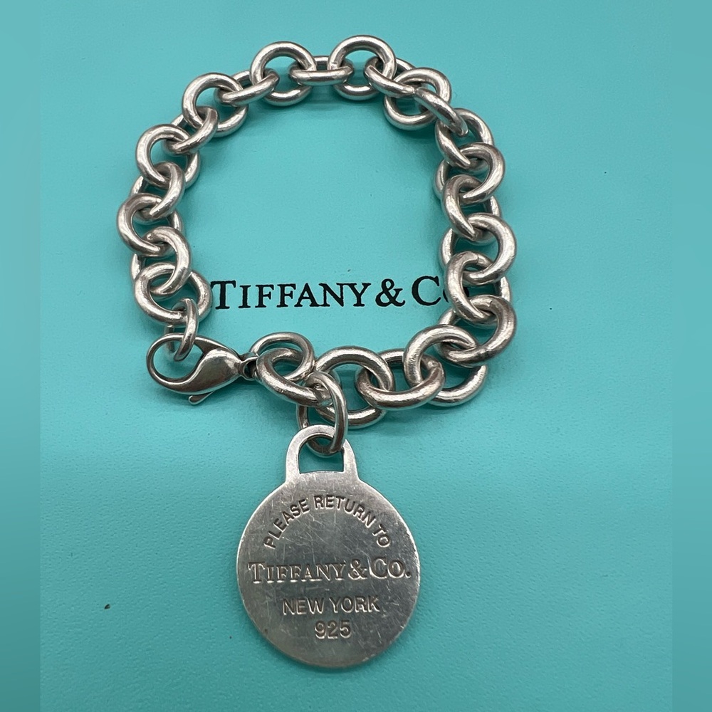 🔴Authentic TIFFANY & CO Sterling Silver RTT Round Tag Charm Bracelet🔴 - Picture 5 of 9